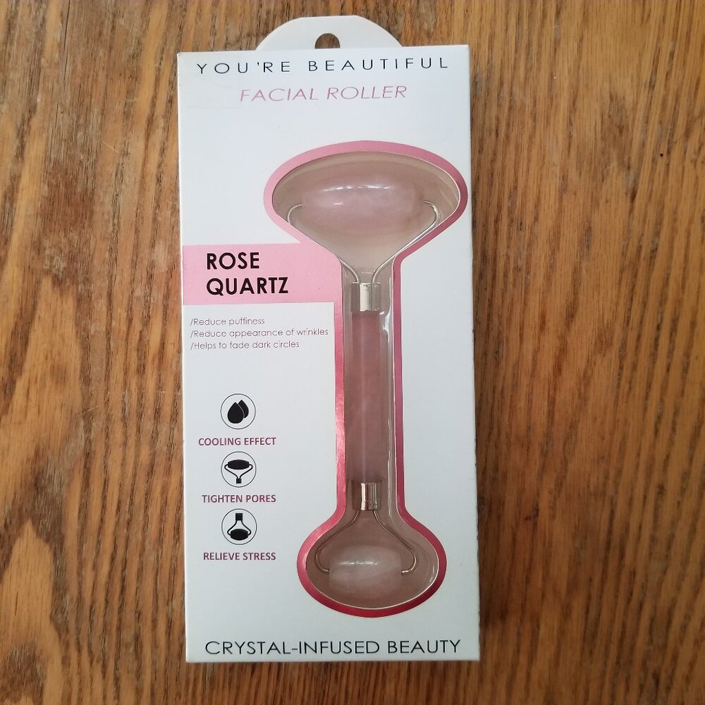 YOU'RE BEAUTIFULROSE QUARTZ FACIAL ROLLER